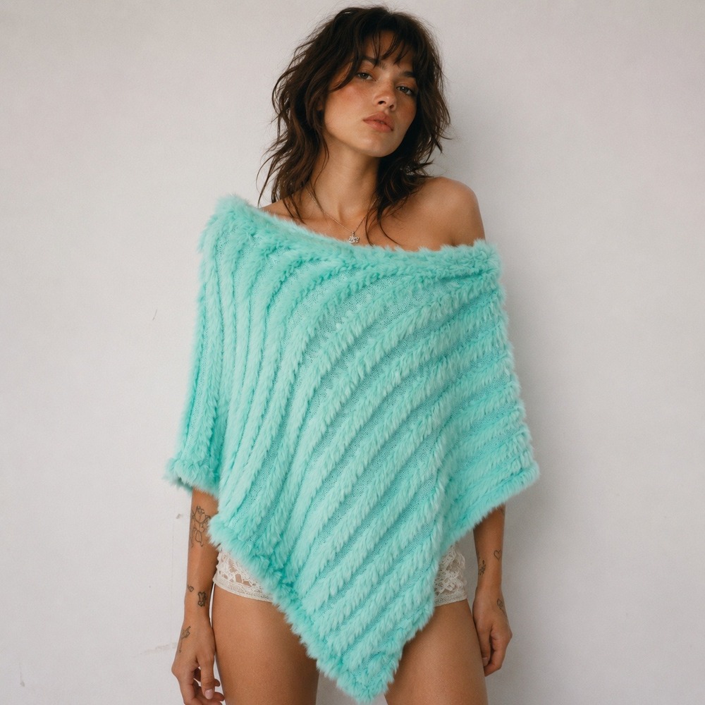 WILSONS LEATHER Rabbit‎ Fur Knit Fuzzy Poncho Aqua Vtg Y2K Indie Sleeze